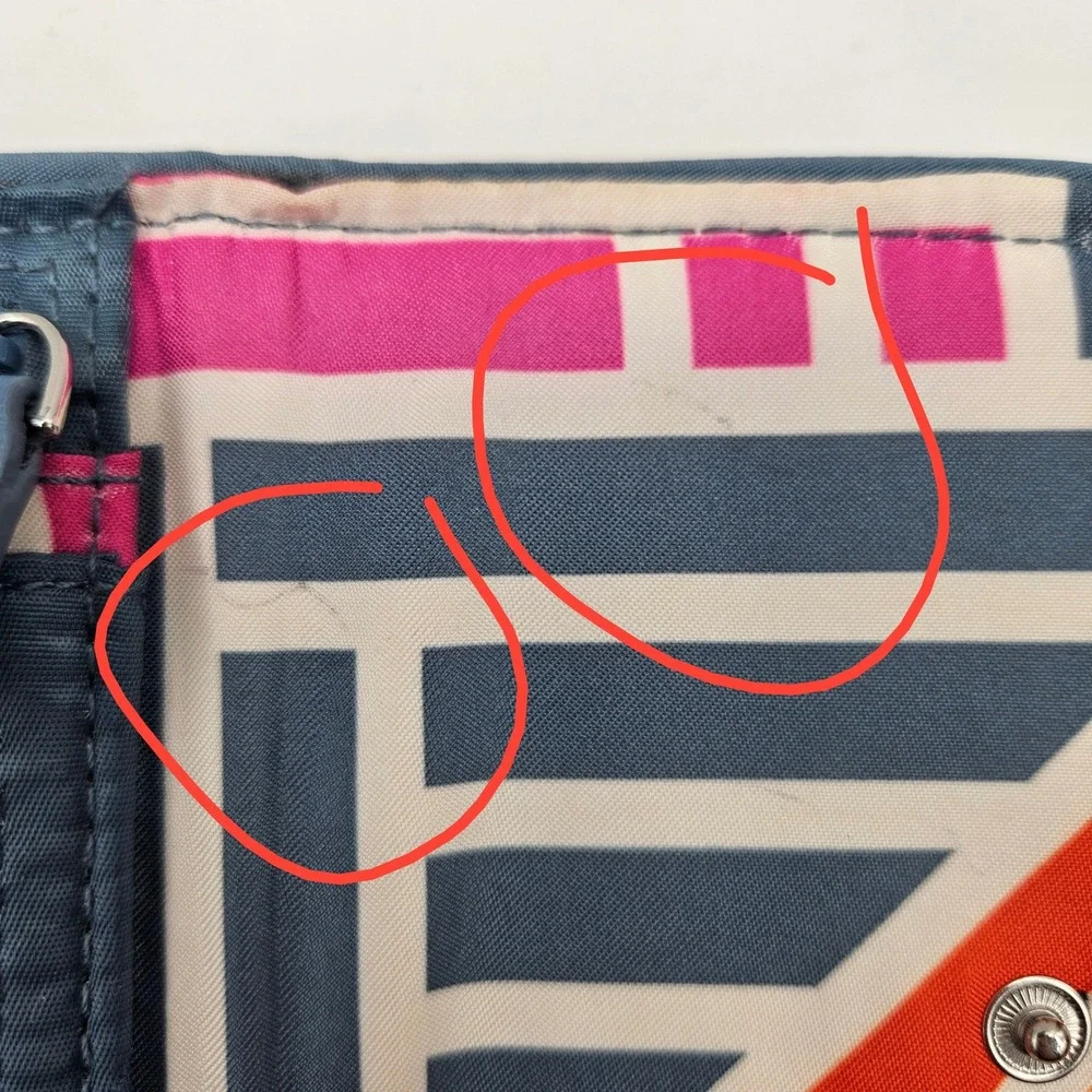 Vera Bradley Rio Squiggles Quilted‎ Cotton Trifold Wallet Blue Multi Geometric